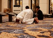 Sholat Dzuhur Jam Berapa? Ketahui Waktu dan Batasannya