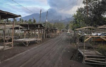 Erupsi Gunung Lewotobi, PU Percepat Pembangunan Hunian Masyarakat Terdampak