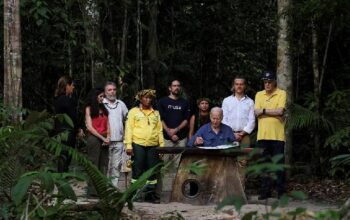 Joe Biden Jadi Presiden AS Pertama yang Mengunjungi Hutan Amazon, di Brasil