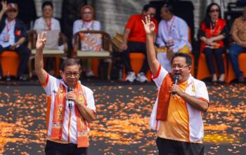 Pramono Anung Sapa Secara Khusus Ketua The Jakmania di Kampanye Akbar