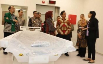 Budi Gunadi Tinjau RS Kardiologi Emirates-Indonesia di Solo, akan Pindahkan Dokter dan Perawat dari RS Sardjito