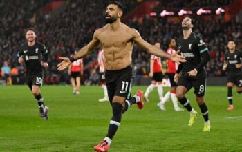 Brace Mo Salah, Bawa Liverpool Kokoh di Puncak Klasemen