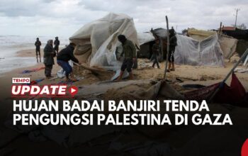 Hujan Badai Banjiri Tenda-tenda Pengungsi Palestina di Jalur Gaza