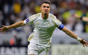 Cristiano Ronaldo Cetak Gol Ke-913 saat Bawa Al Nassr Kalahkan Al Gharafa