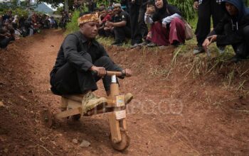 Balapan Tradisional Kadaplak untuk Kampanye Konservasi Ruang Terbuka Hijau