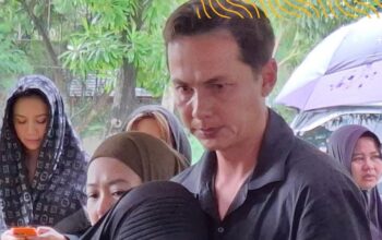 Andhika Pratama Kenang Almarhumah Ibunda Ussy Sulistiawaty, Hormat dan Anggap Seperti Ibu Sendiri