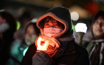 Makna Baru Light Stick Idol K-Pop, Kini Jadi Simbol Perlawanan untuk Melengserkan Presiden Yoon Suk Yeol